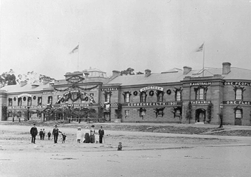 Decorations on Tasmania's Parliament House were for the Federation celebrations